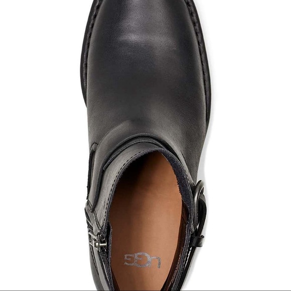 UGG Atwood Block Heel Bootie - Picture 5 of 7